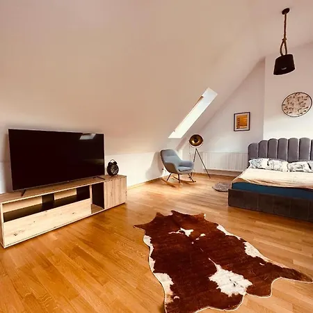 Apartment Sniezkowe - Dwupoziomowy Z Garazem