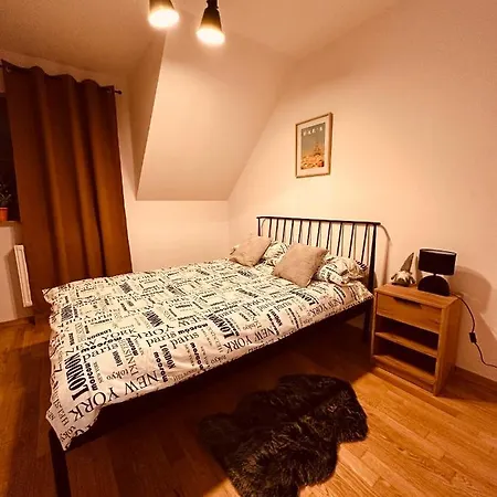 Apartament śnieżkowe - Dwupoziomowy Z Garażem