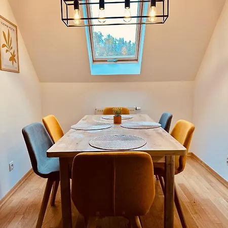 Sniezkowe - Dwupoziomowy Z Garazem