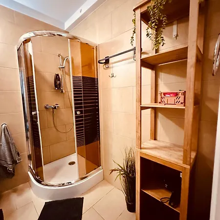 아파트 Sniezkowe - Dwupoziomowy Z Garazem 카르파츠